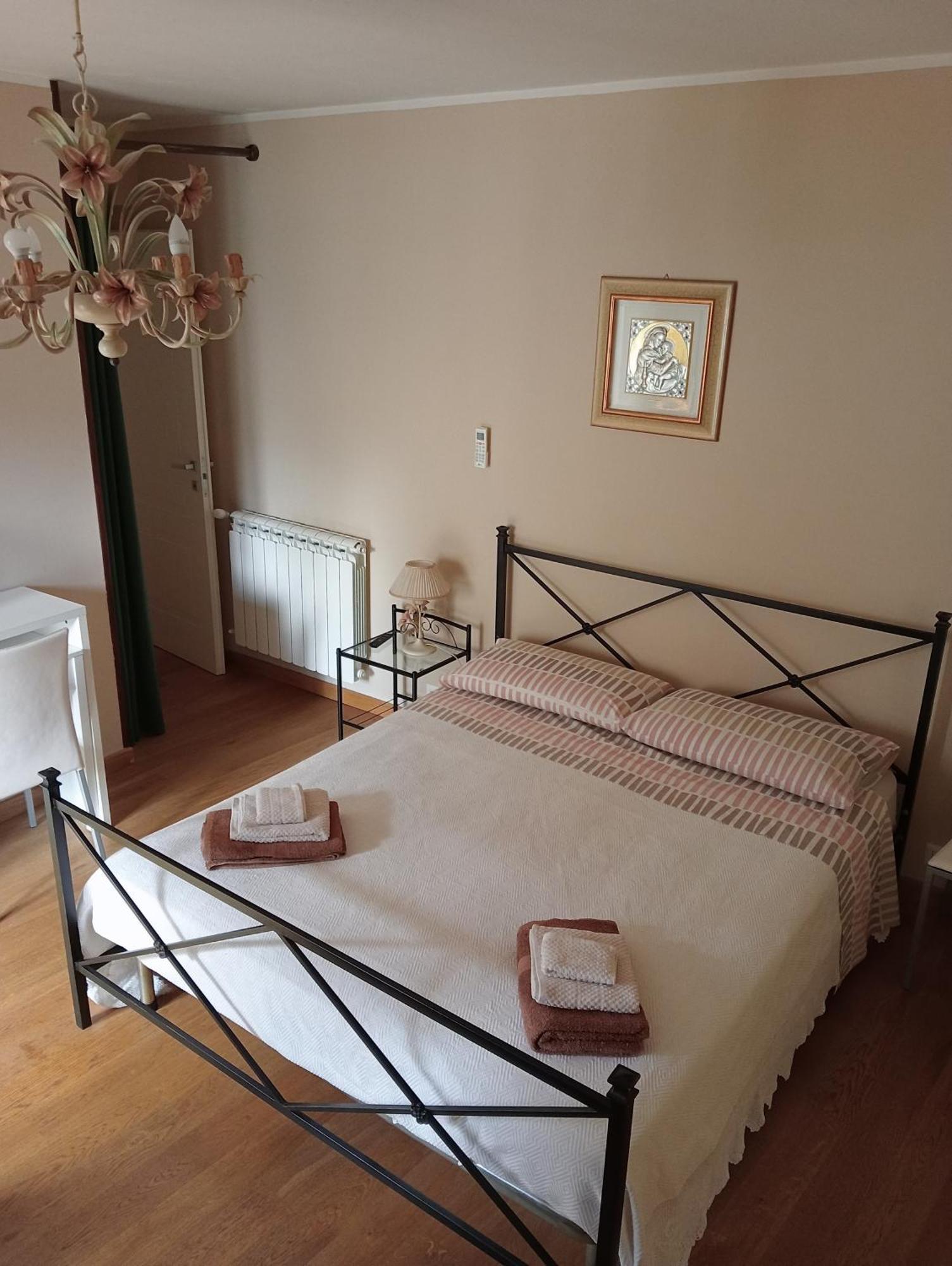 San Nicolò Holiday Home Montalbano Elicona Esterno foto