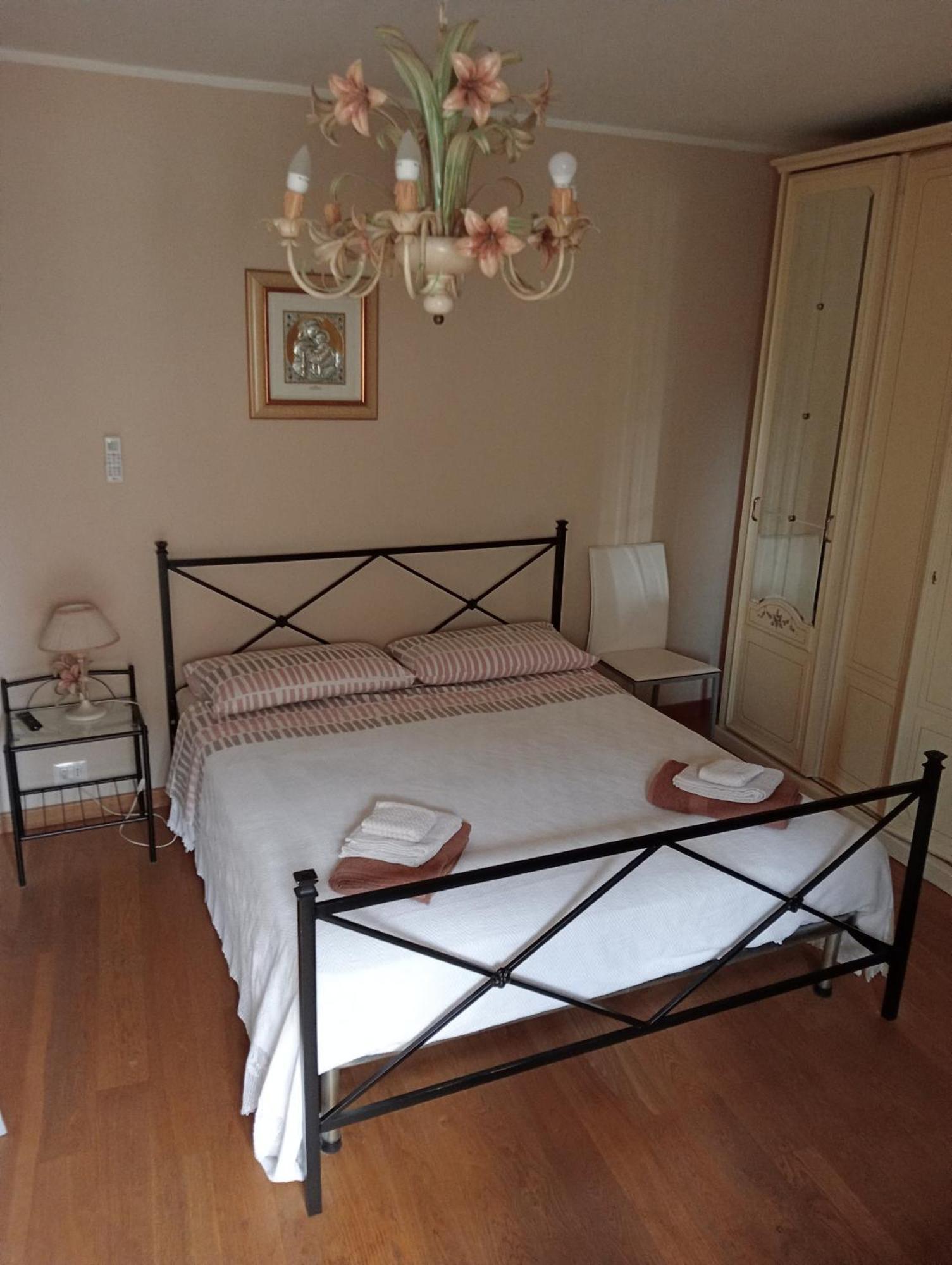 San Nicolò Holiday Home Montalbano Elicona Esterno foto